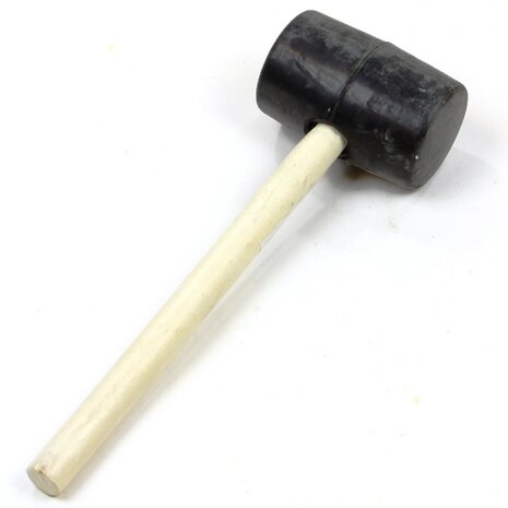 Hamer rubber 65mm, houten steel